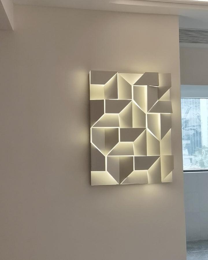 Wynor Shadows Grand Sconce Wall Lamp