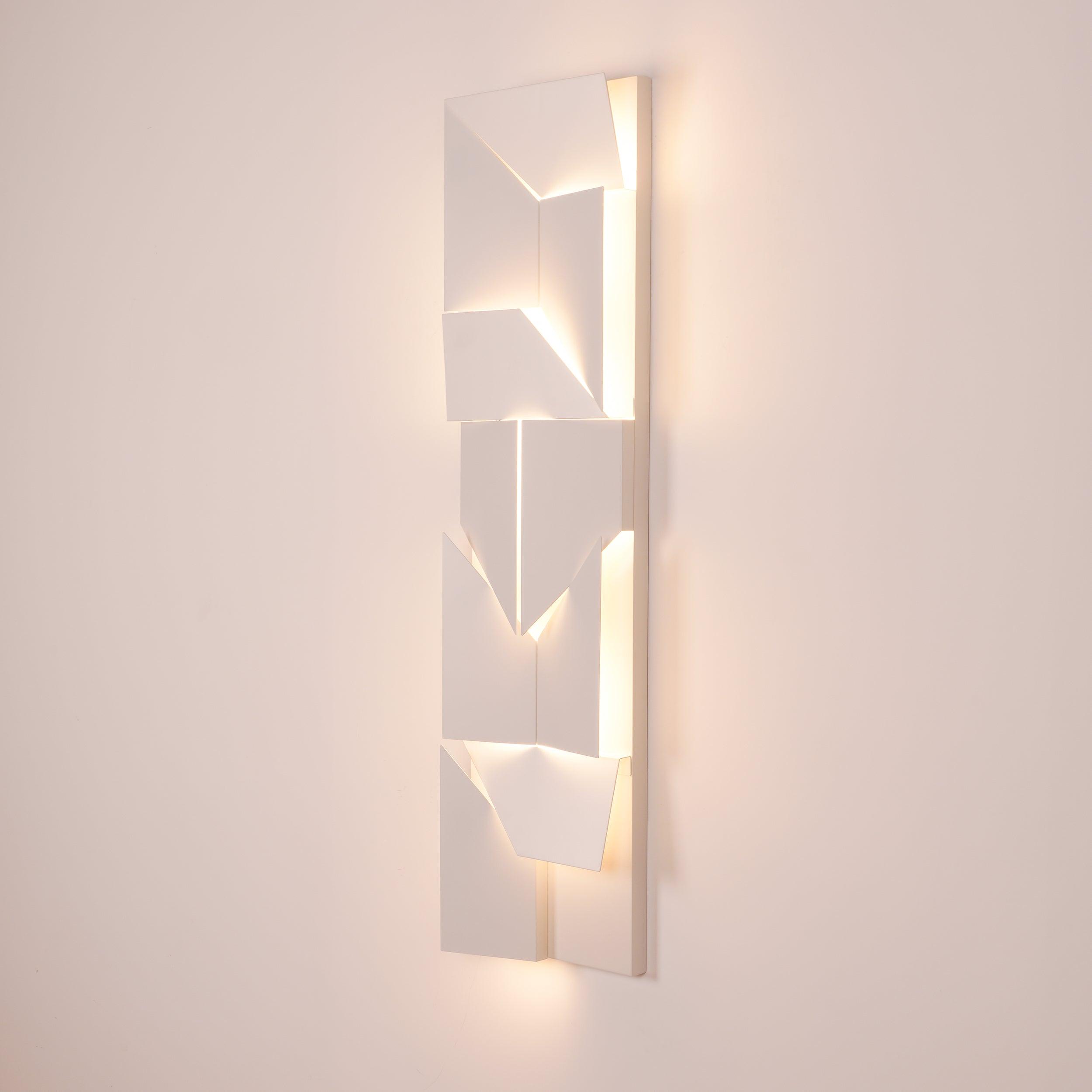 Wynor Shadows Grand Sconce Wall Lamp