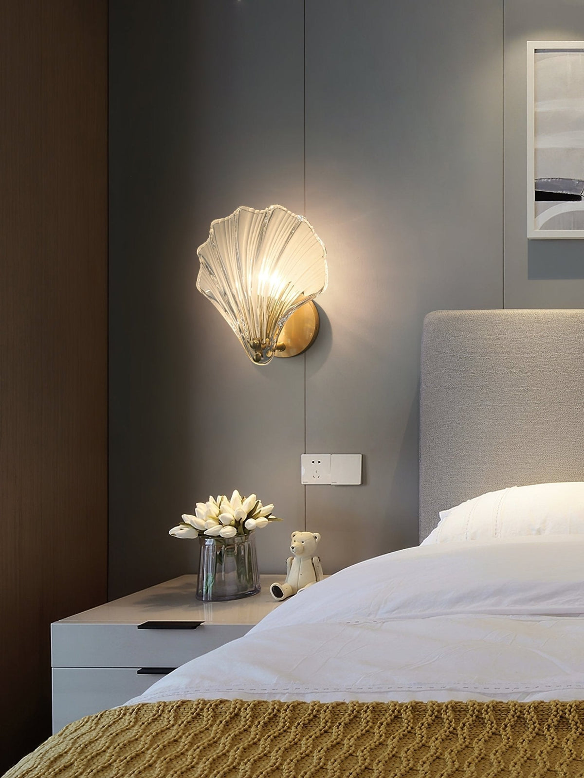 Neo Premium Elegance Brass Glass Wall Light
