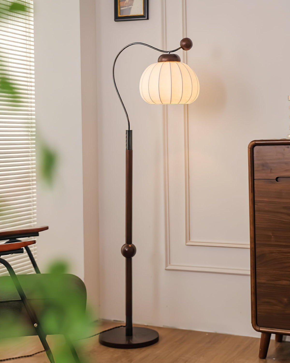 Devenor Silk Wood Floor Lamp