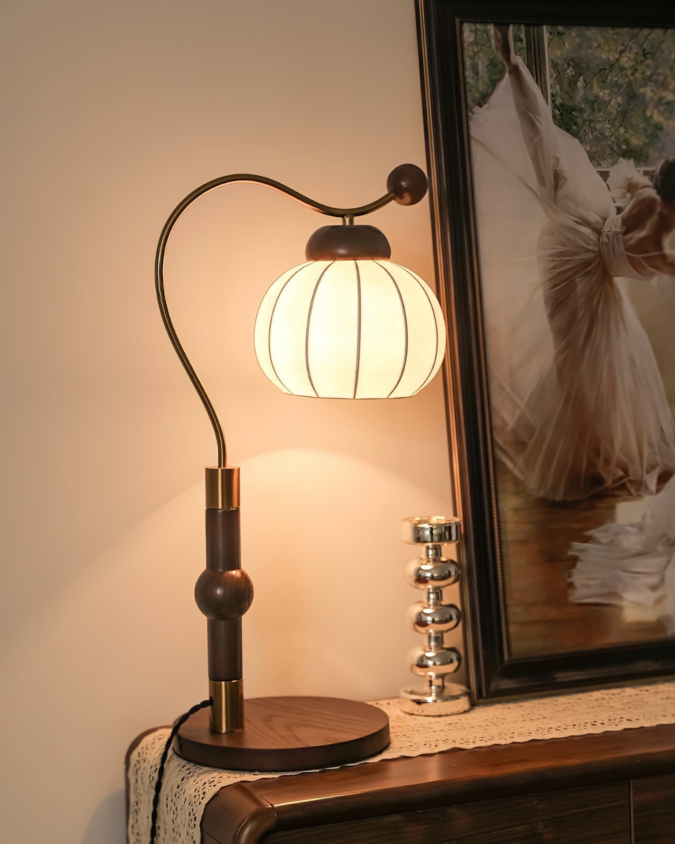 Zyran Silk Wood Retro Table Lamp