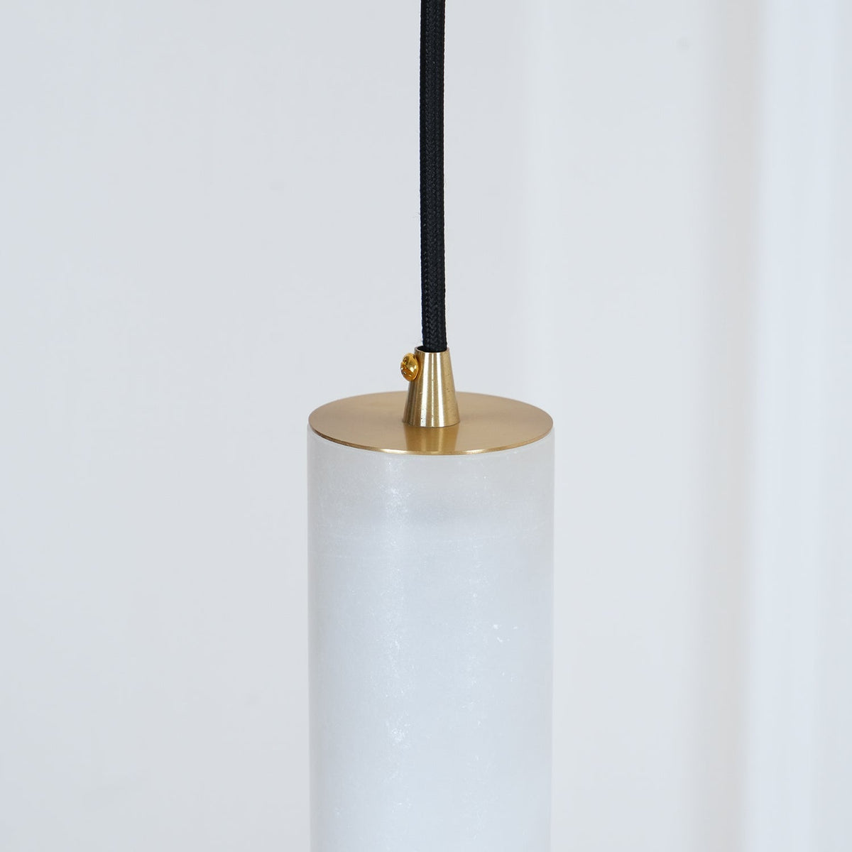 Lunexi Cluster Alabaster Pendant Light