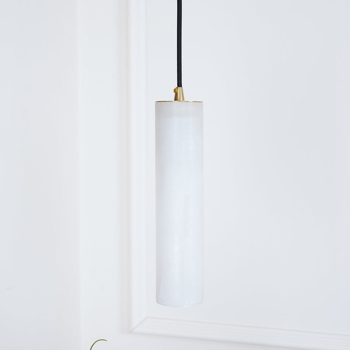Lunexi Cluster Alabaster Pendant Light