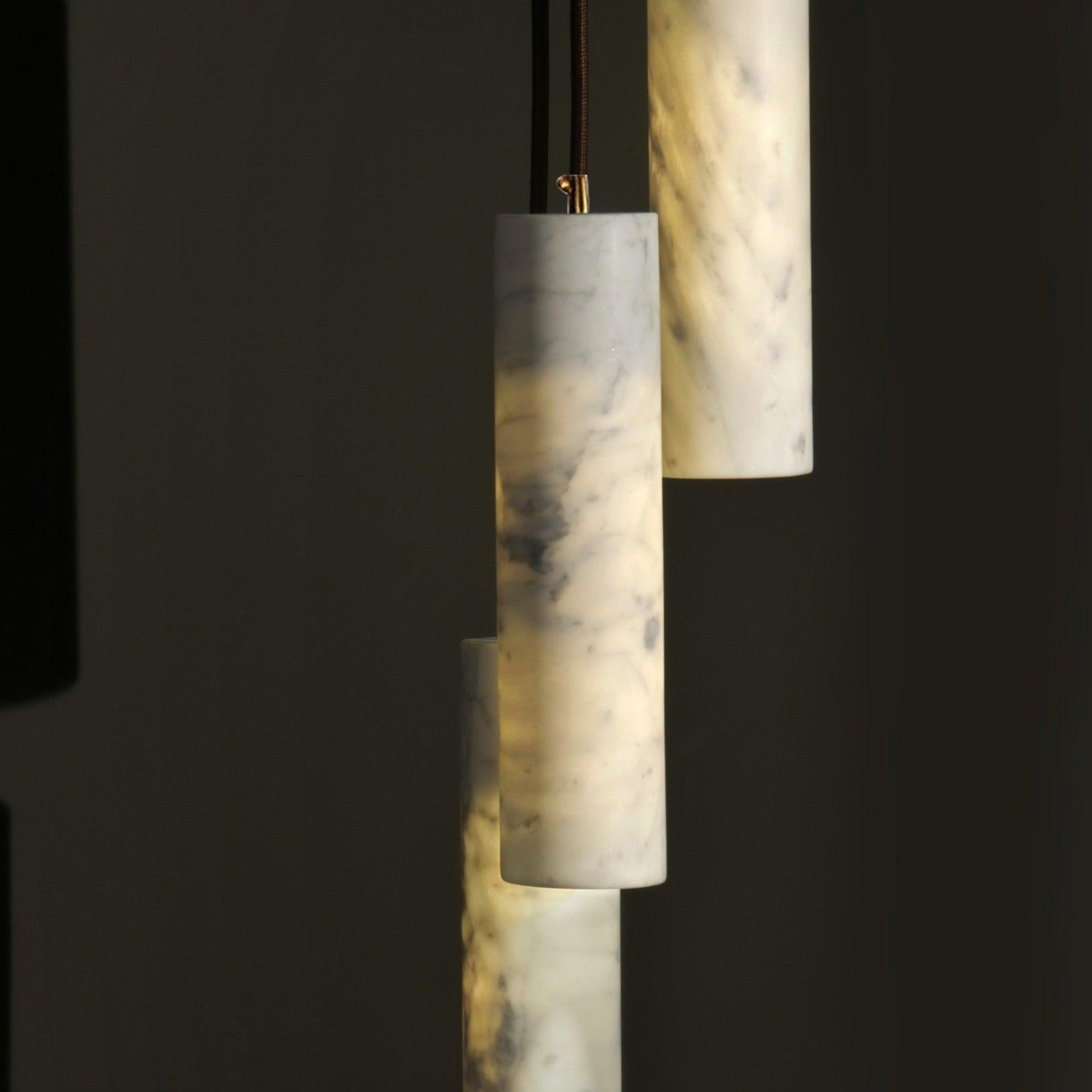 Lunexi Cluster Alabaster Pendant Light