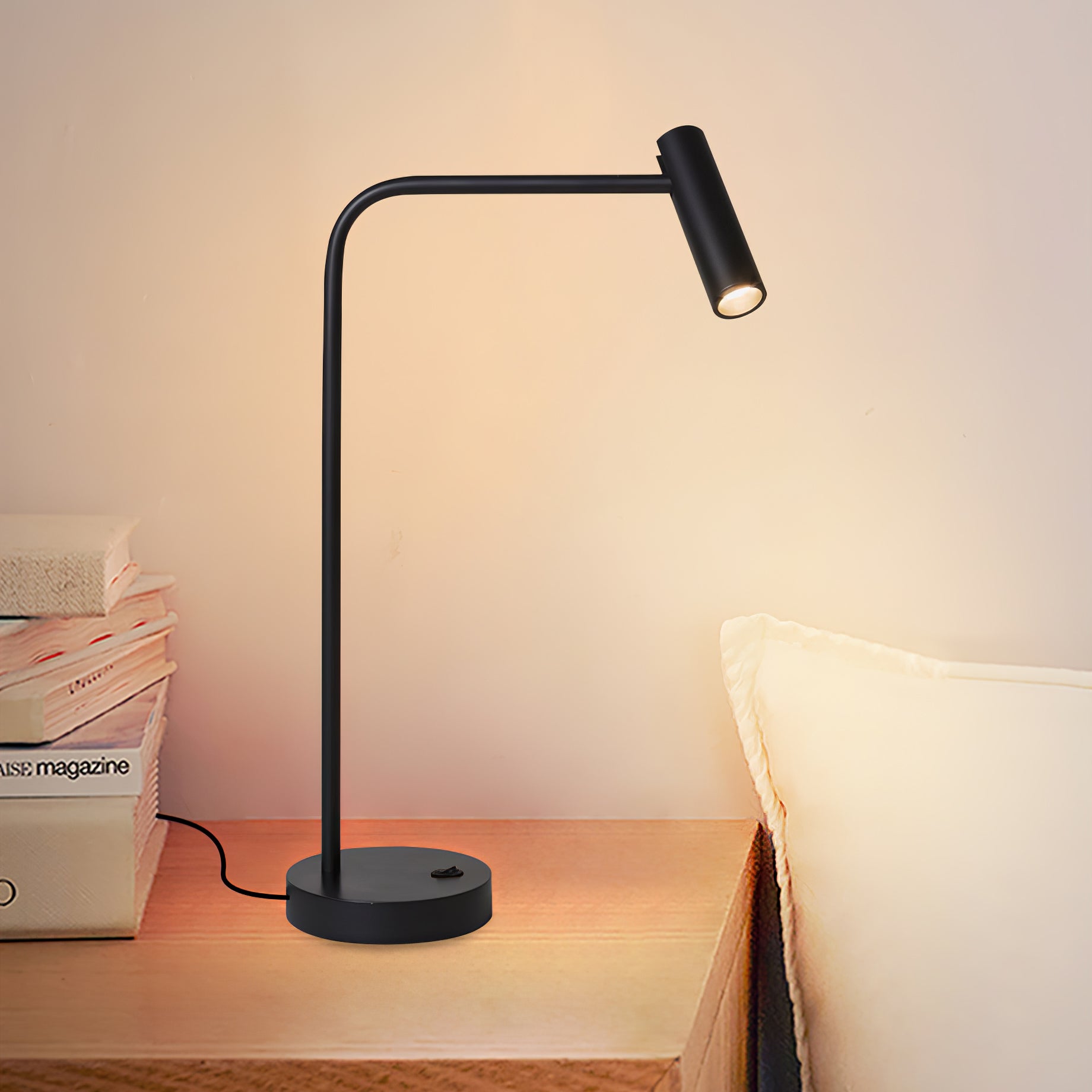 Lumice Miniamlist Table Lamp