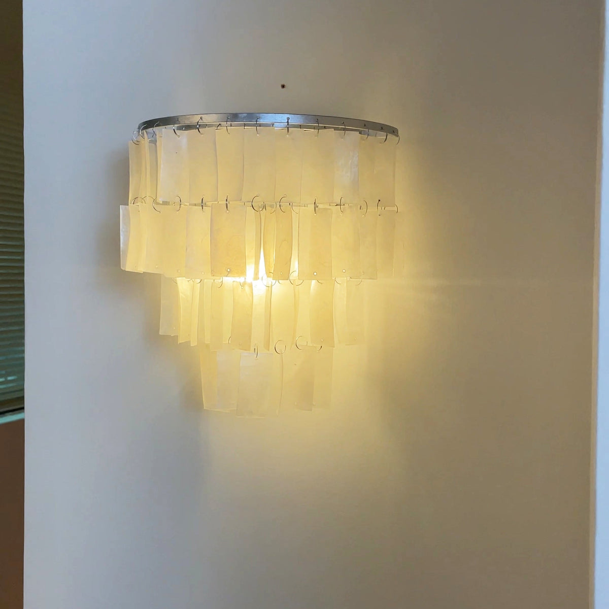 Vidoros Postmodern Luxury Shell Tiered Wall Lamp
