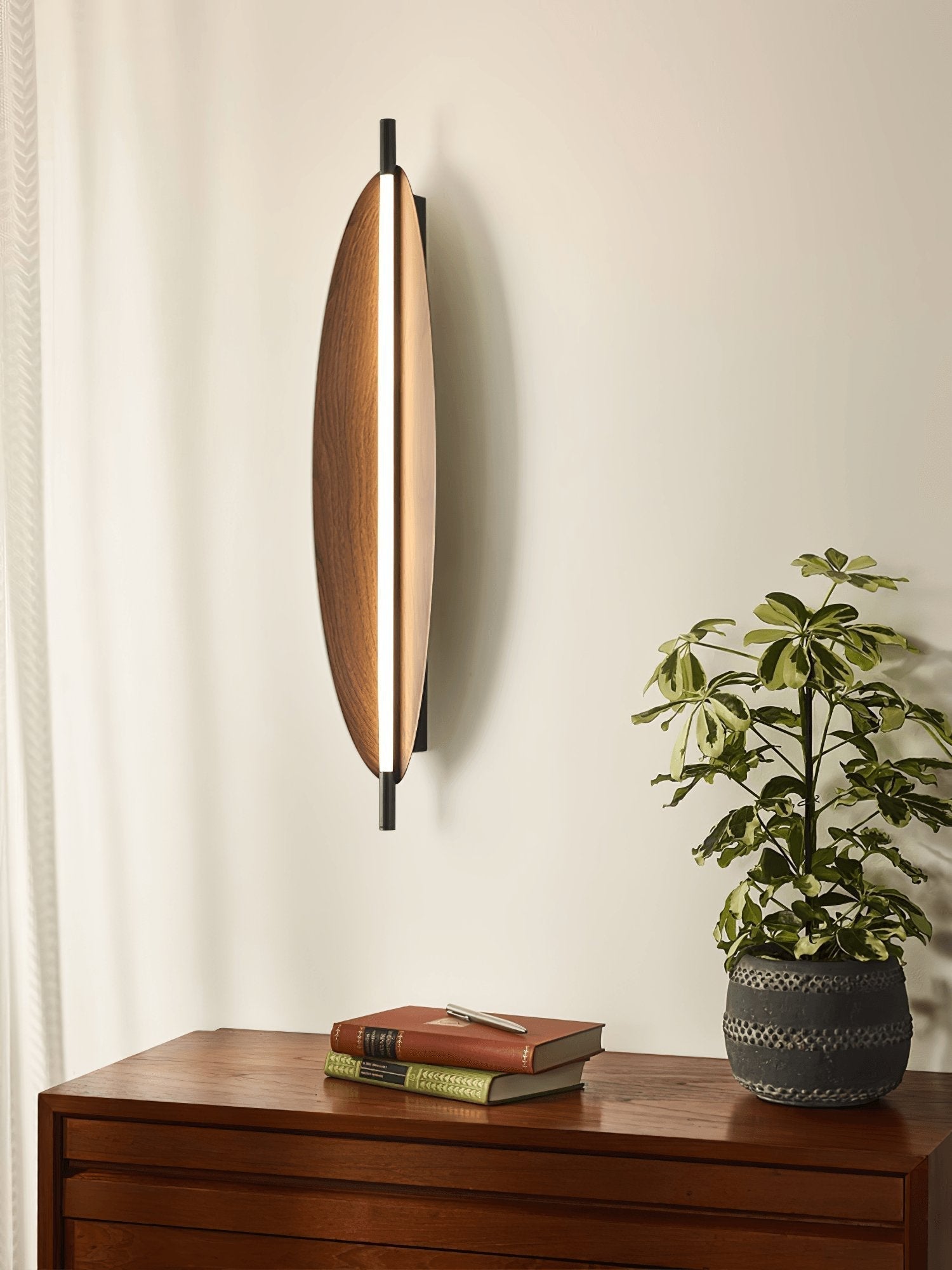 Orsoriel Modern Minimalist Sleek Board Sconce Wall lamp