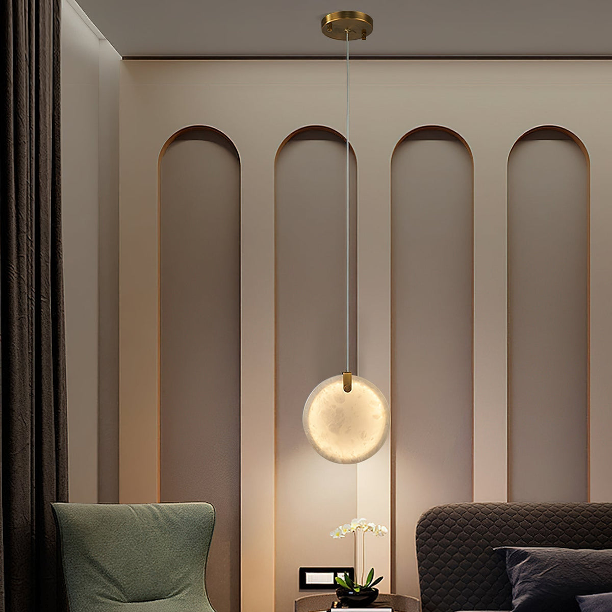 Nivaine Alabaster Pendant Light