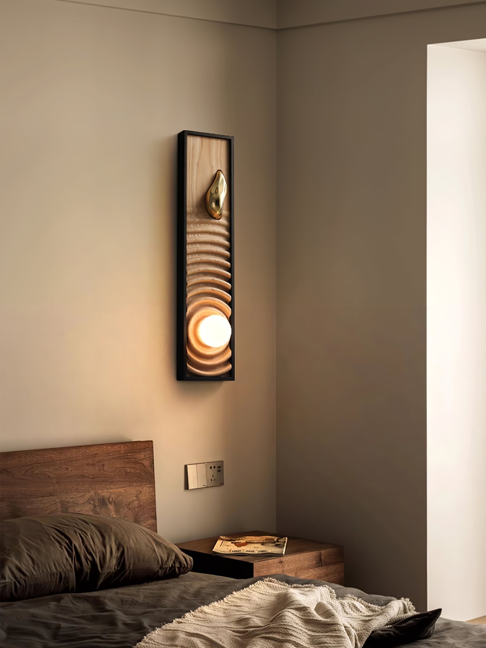 Caleb Vintage Wood Wall Lamp