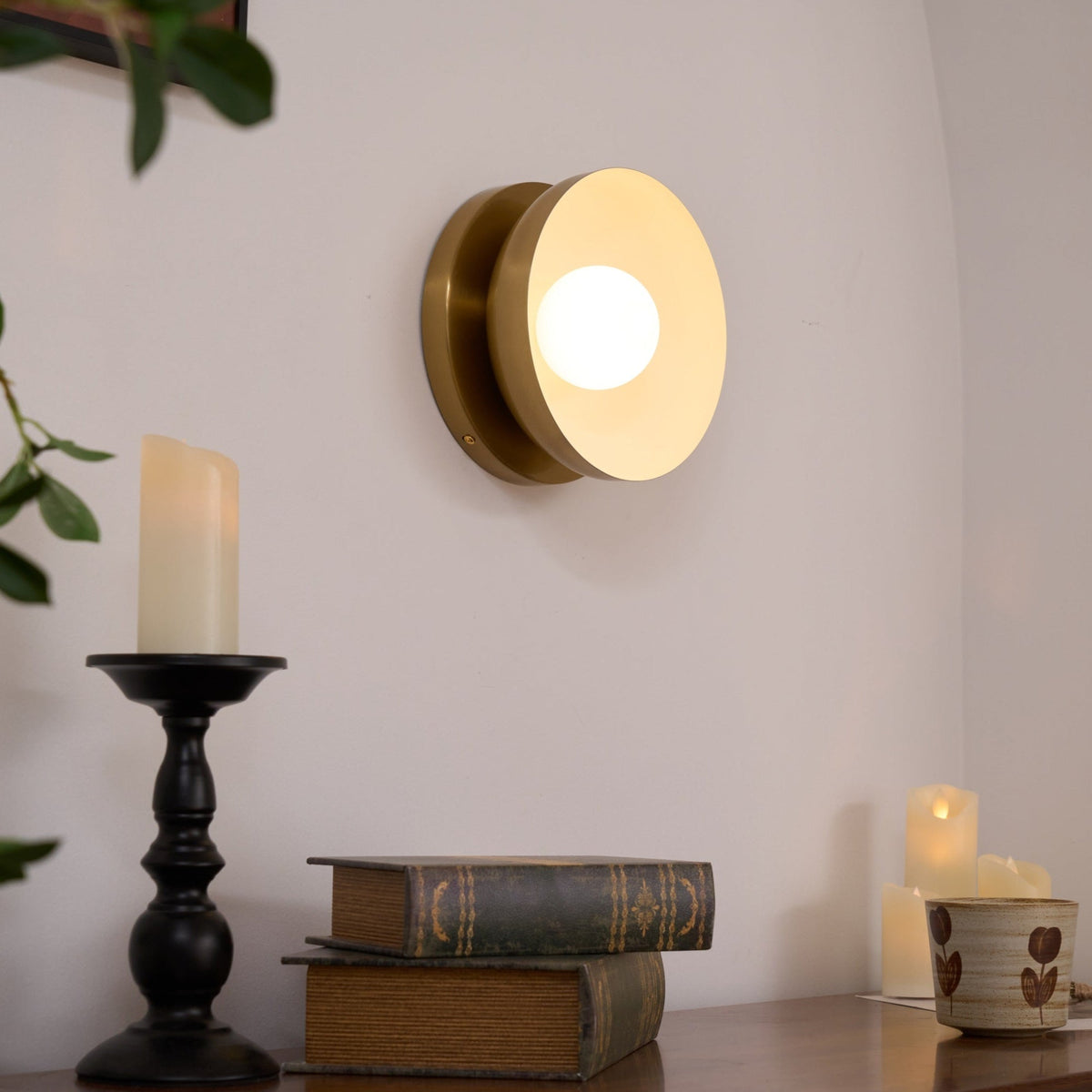 Eirearia Modern Minimalist Solar Eclipse Brass Glass Wall Light