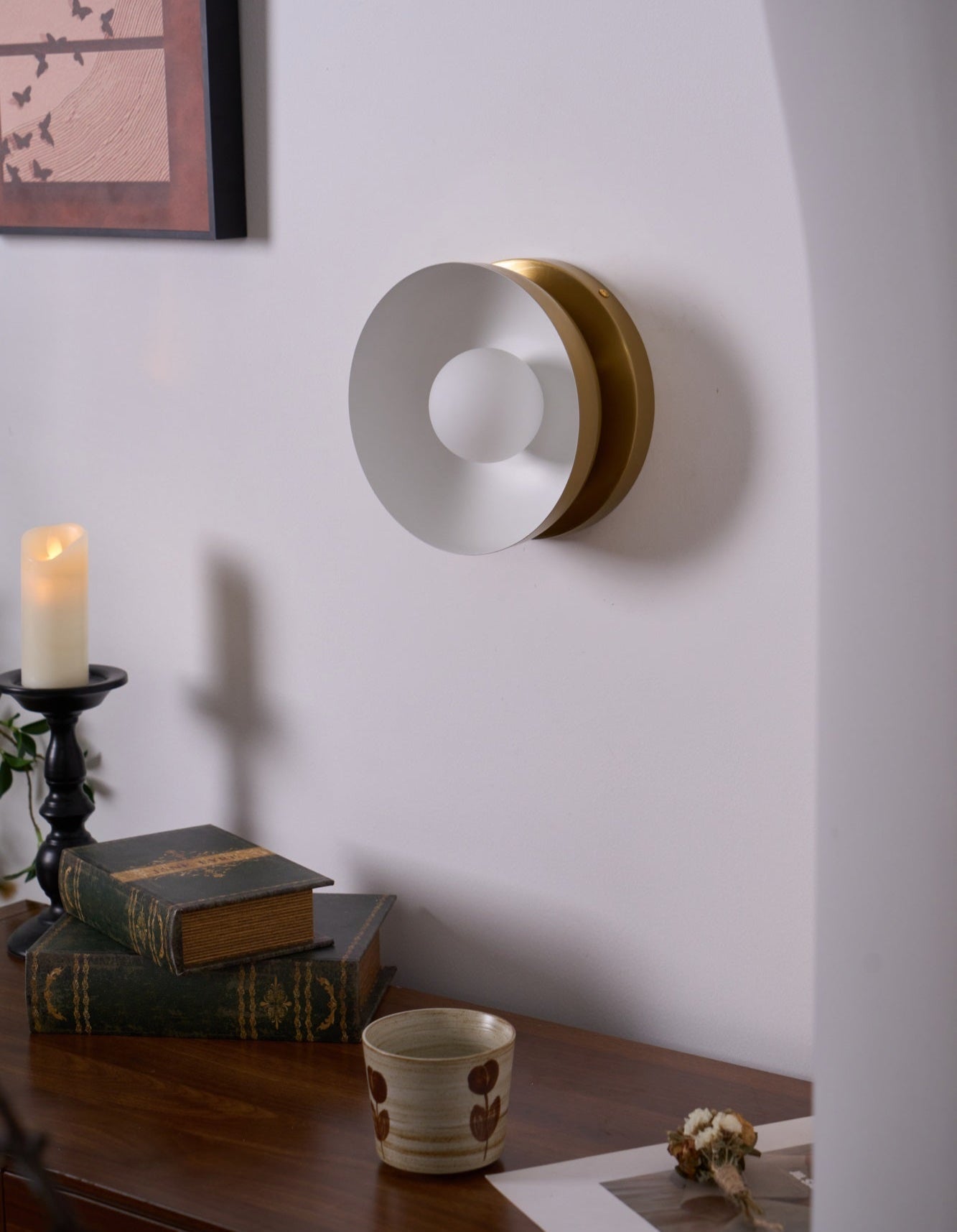 Eirearia Modern Minimalist Solar Eclipse Brass Glass Wall Light
