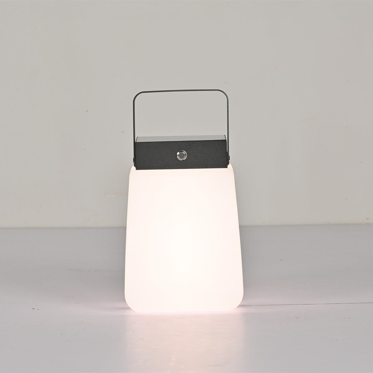Dillon Minimalist PE Outdoor Light