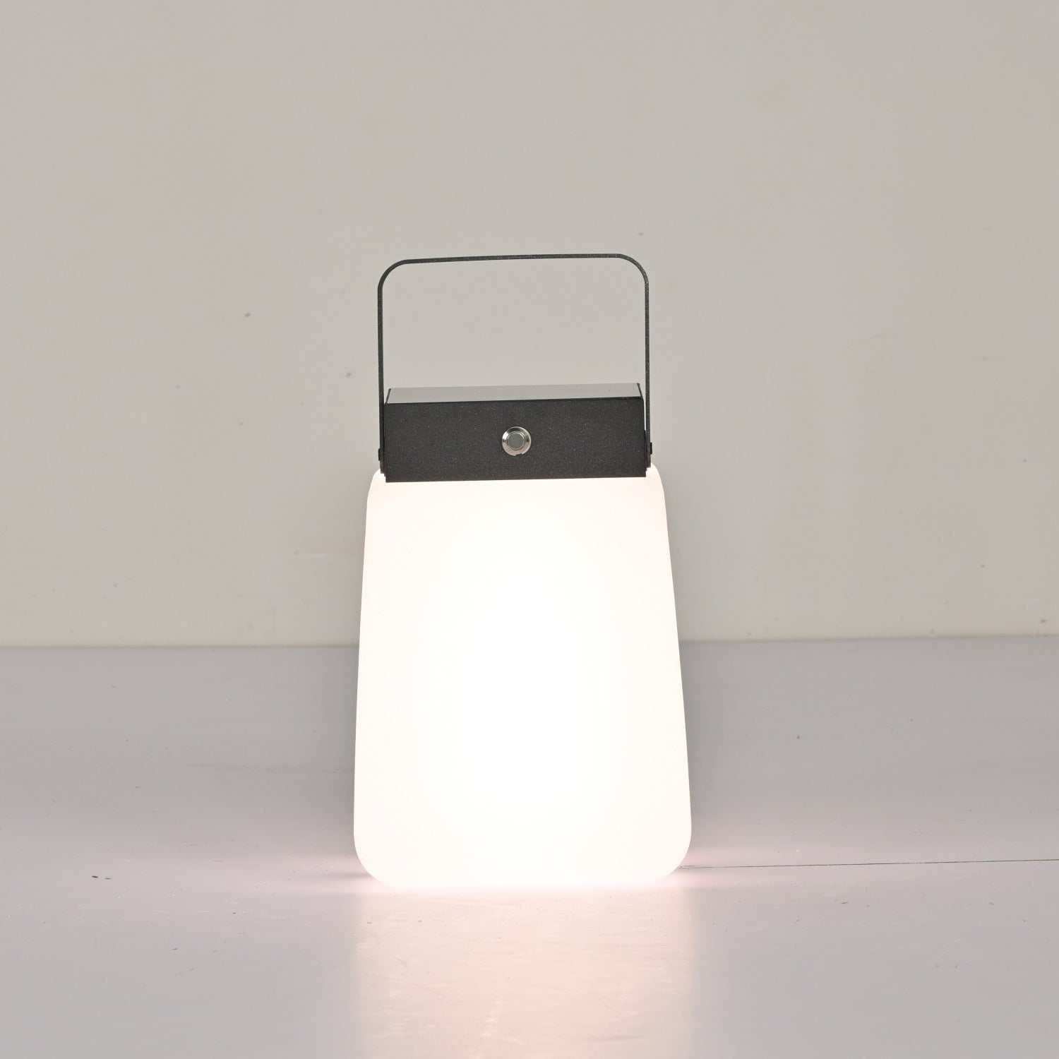 Dillon Minimalist PE Outdoor Light