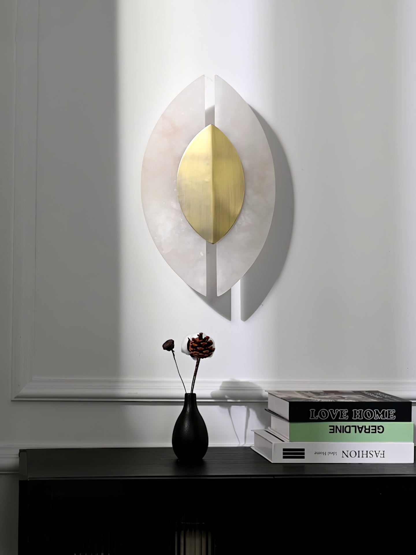 Avenanise Alabaster Wall Light