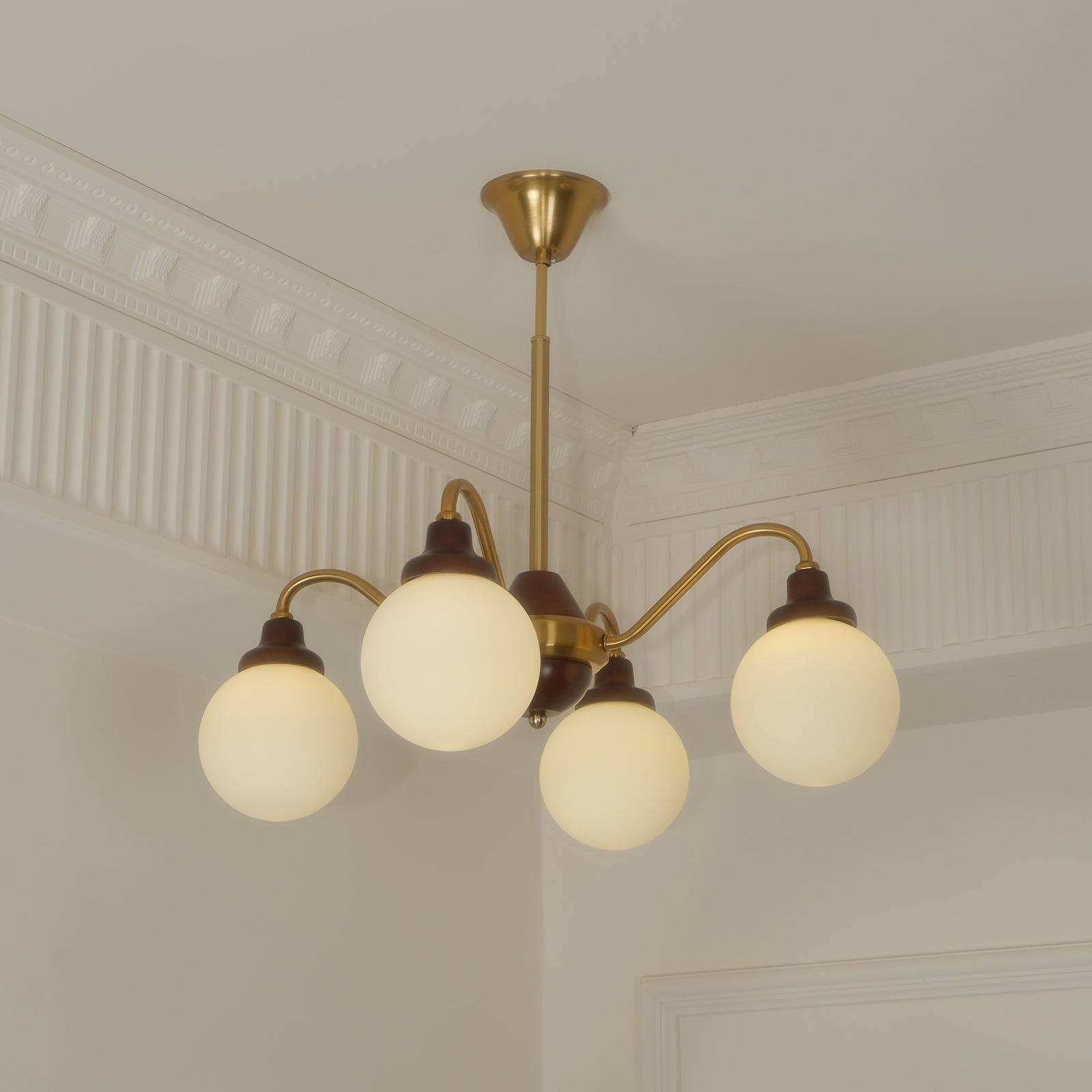 Lioranora Fashion Glass Chandelier
