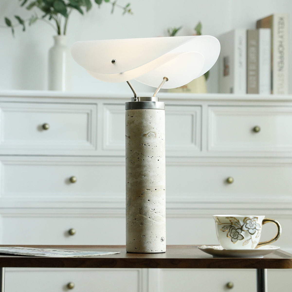 Lioraraine Table Lamp