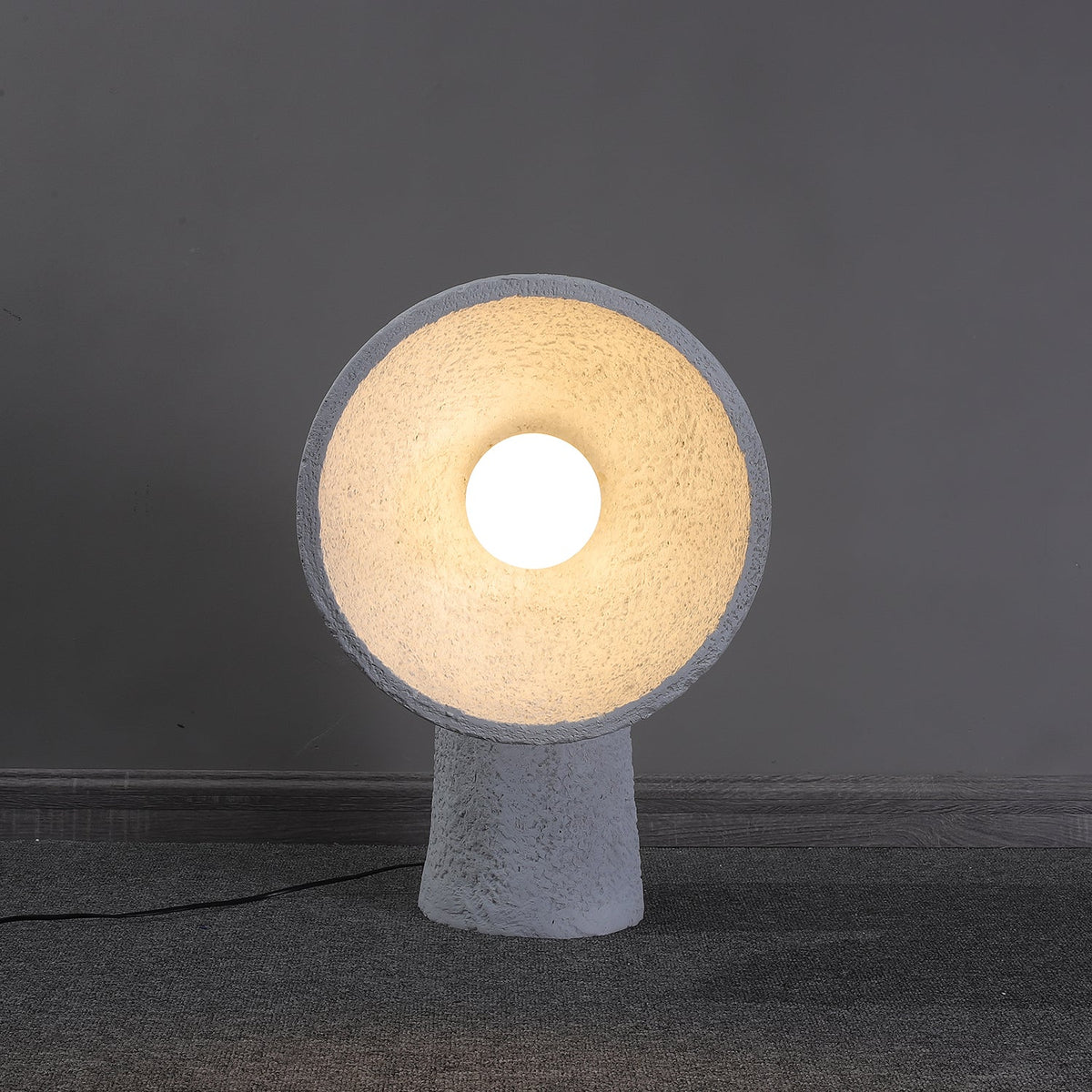 Arliris Concrete Table Lamp