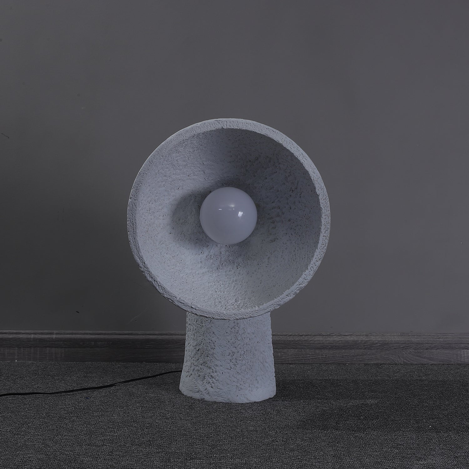 Arliris Concrete Table Lamp