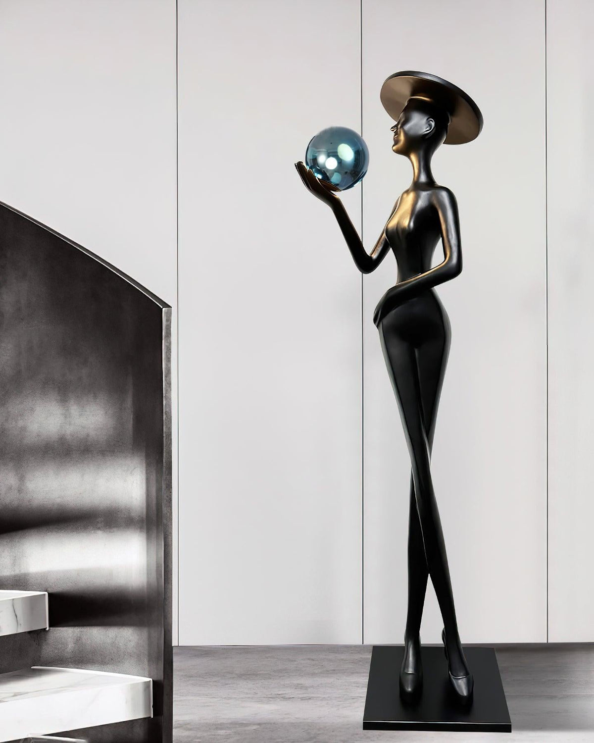 Zevinen Elegant Black Floor Lamp