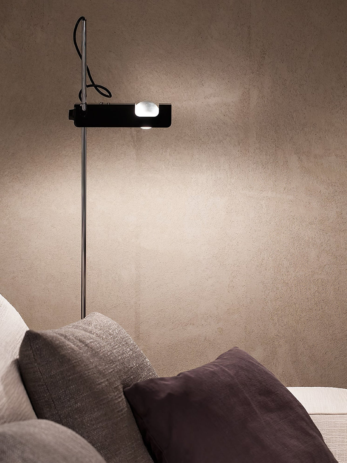 Merven Minimalist Floor Lamp