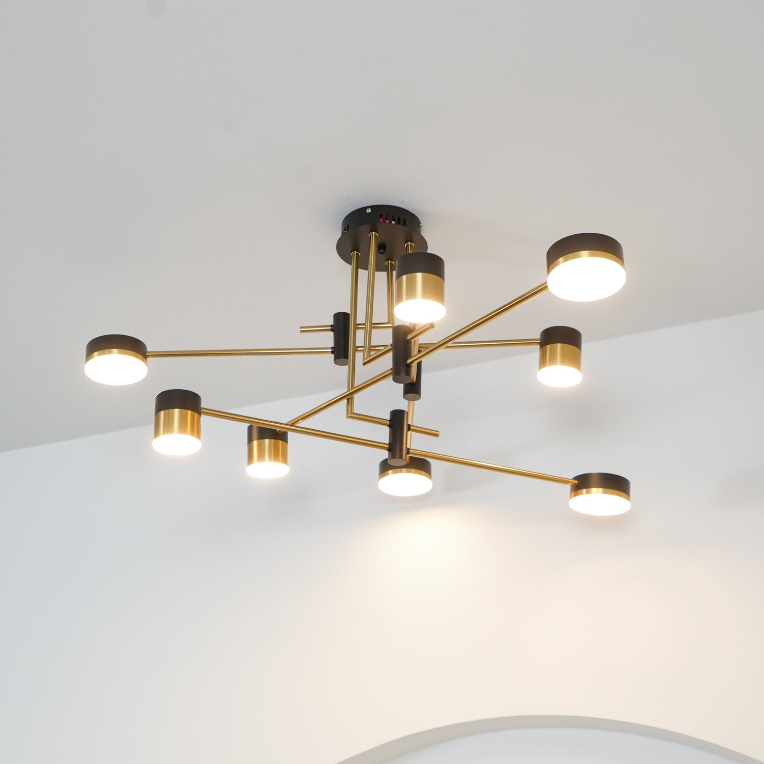 Lustra Chandelier Black Gold Spider Arms - Neutral Decor