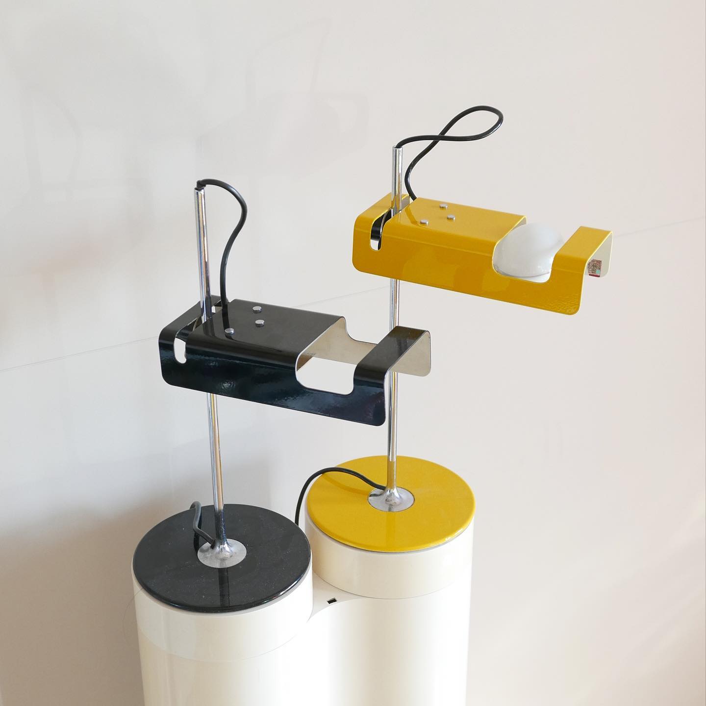 Lumousin Futuristic Table Lamp