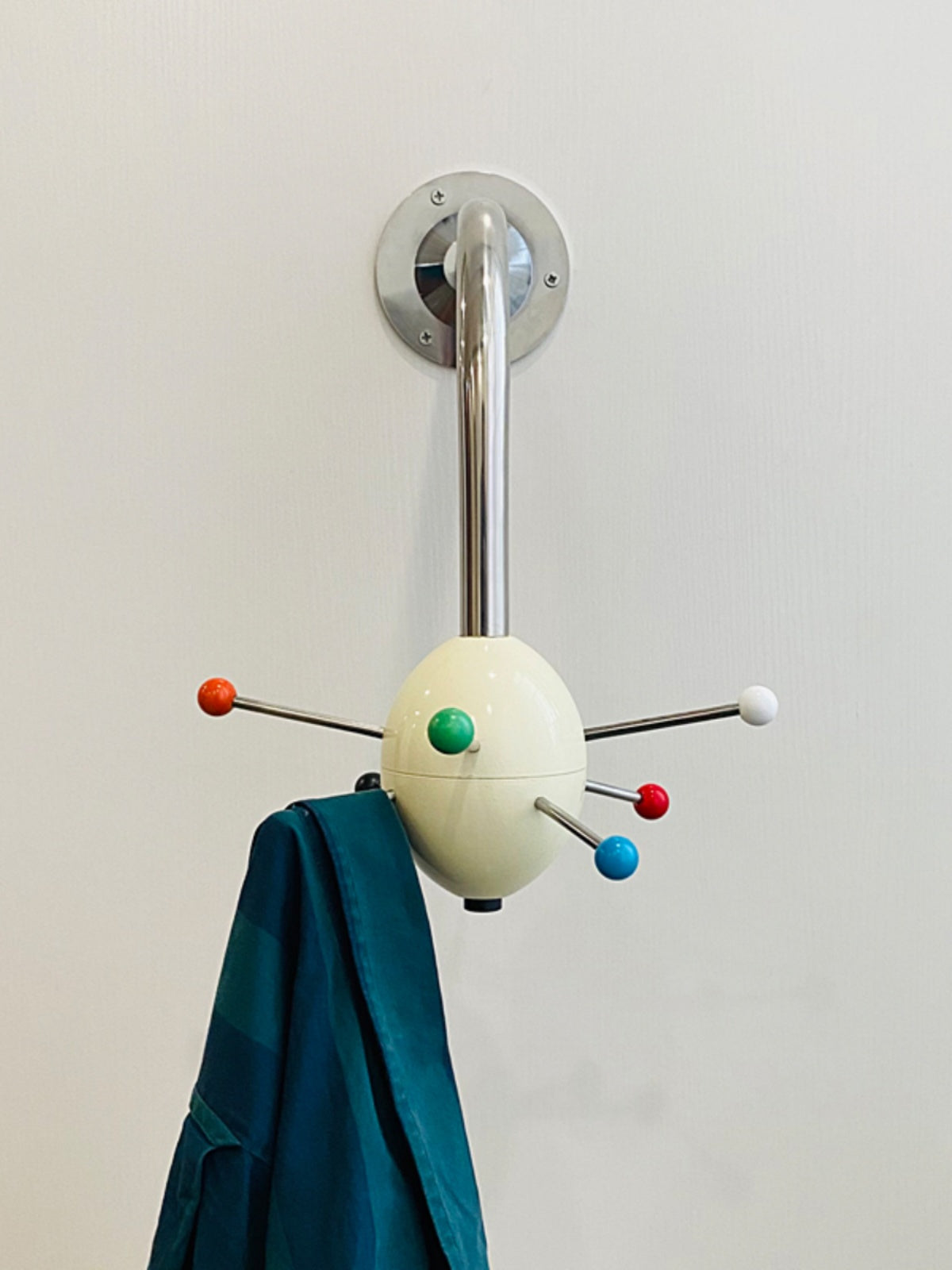 Sputnik Wall Coat Rack Colorful Hooks Modern Hallway - Neutral Decor