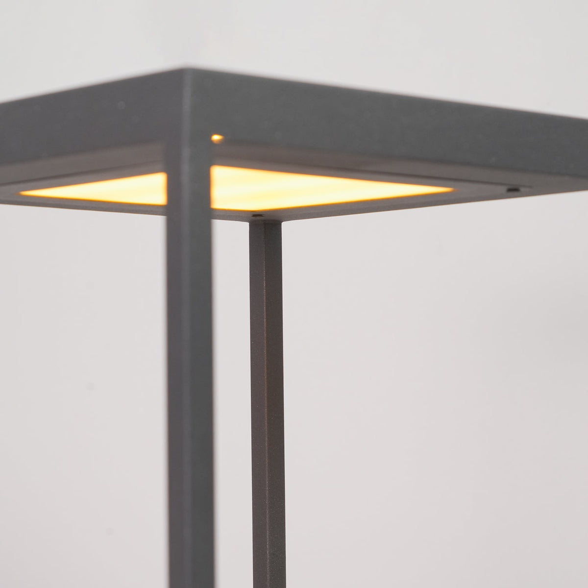 Mina Minimalist Table Lamp