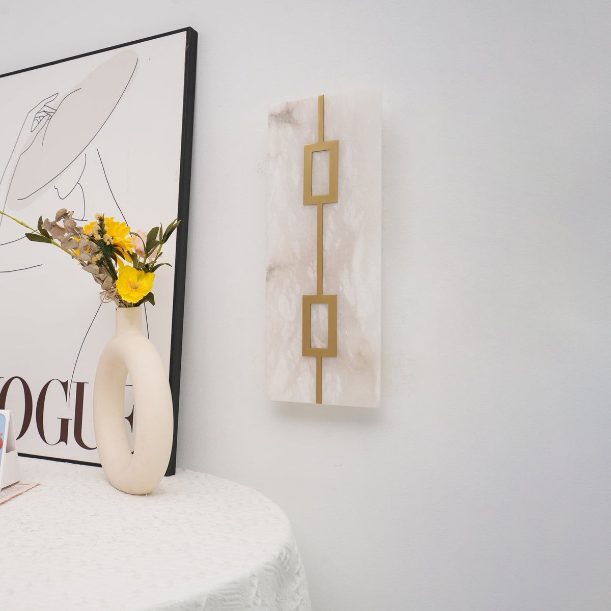 Alvelor Geometric Alabaster Wall Light