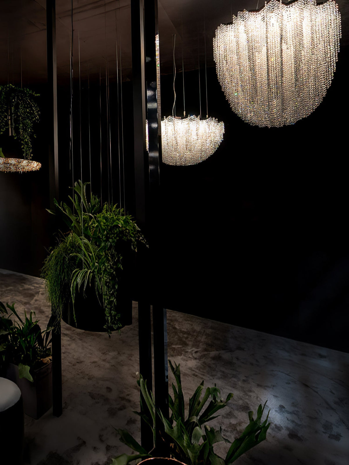Zashayra Crystal Column Chandelier