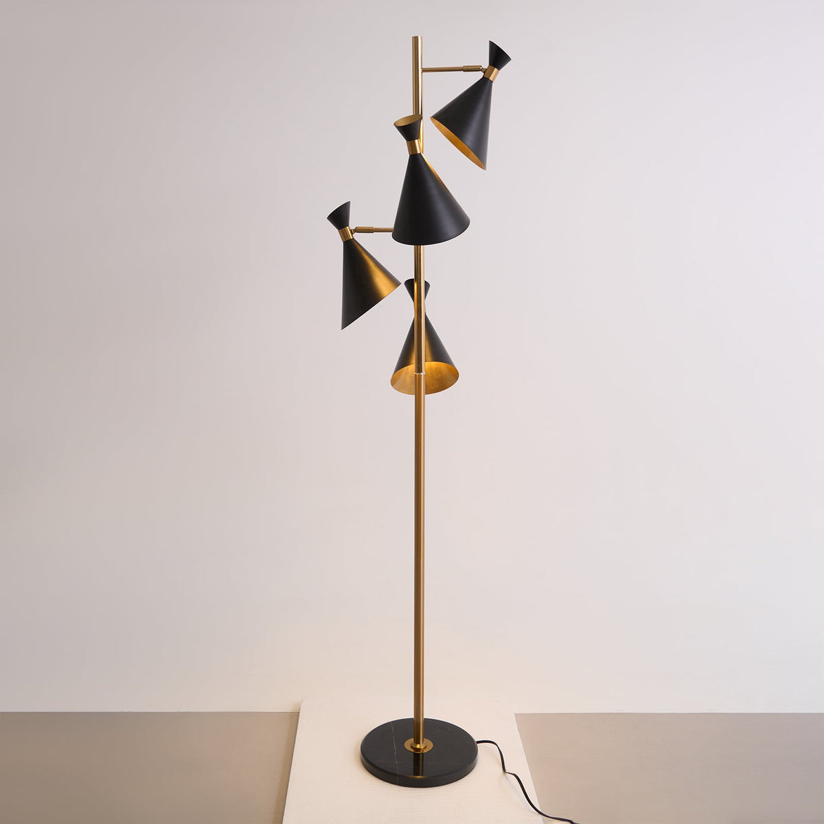 Solineria Gold & Black Marble Floor Lamp