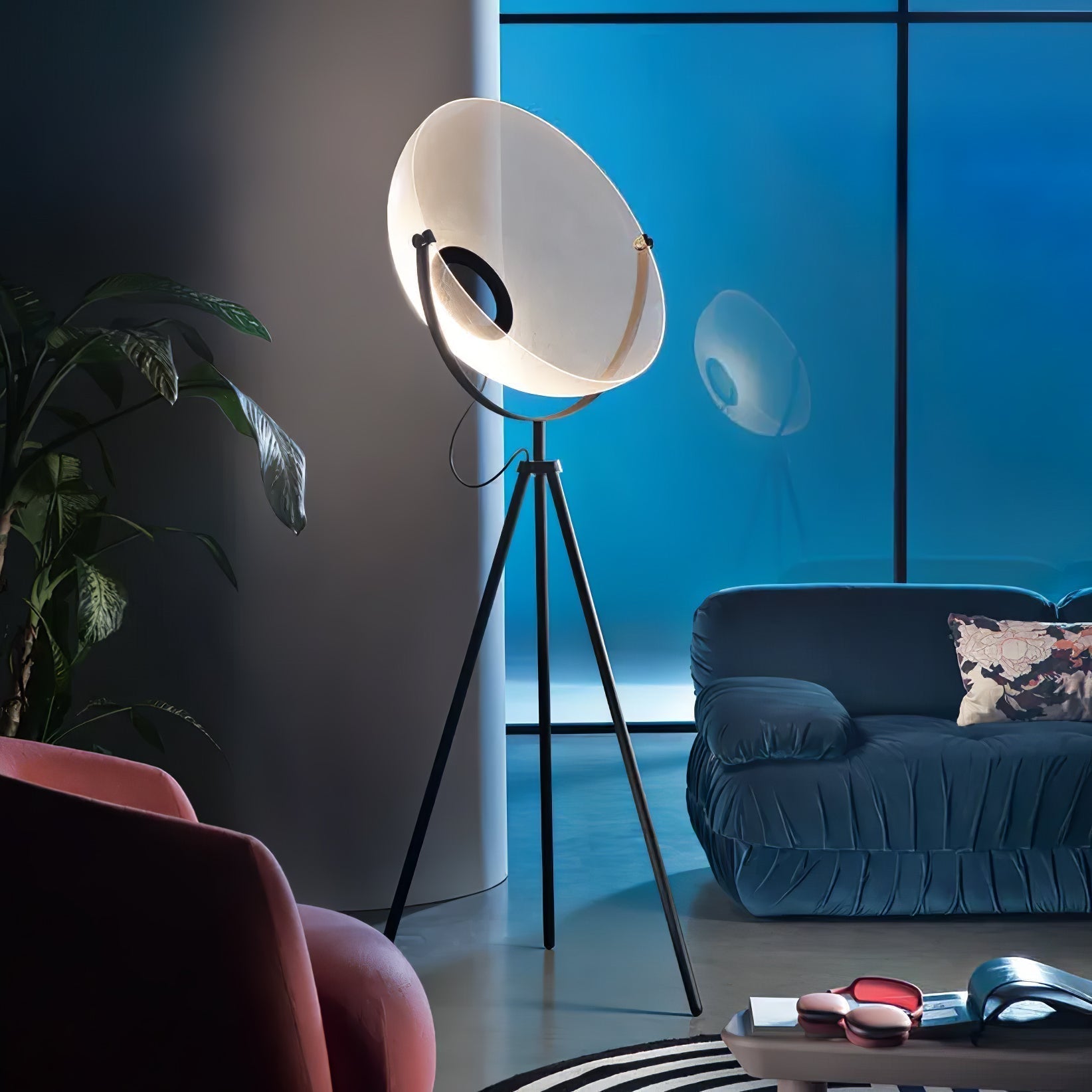 Zasolyra Tripod Floor Lamp