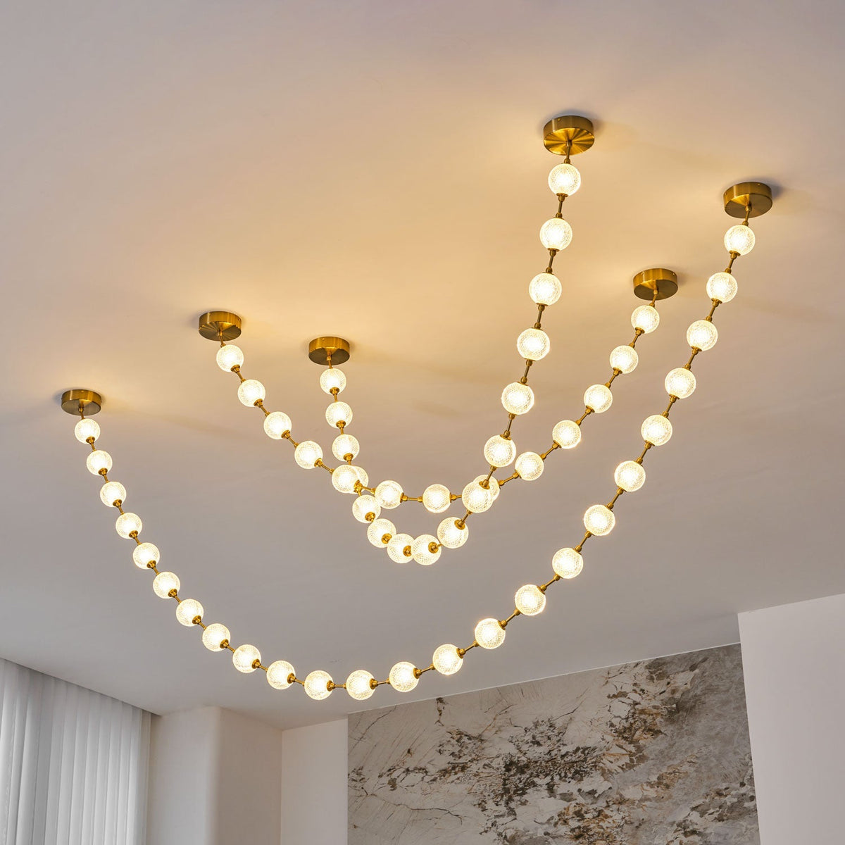 Lindencourt Strand Necklace Chandelier
