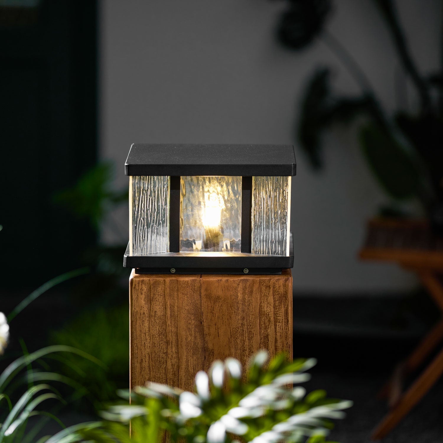 Jent Square Outdoor Light