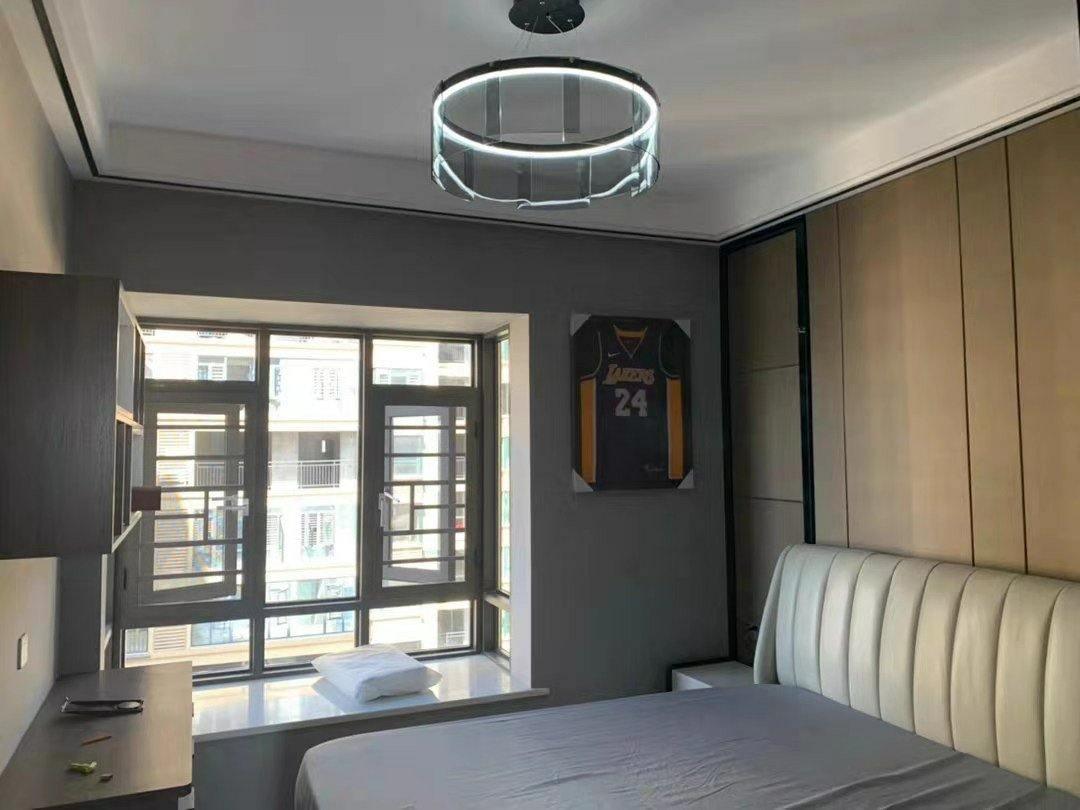 Eireriel Chandelier LED Ring Black Glass Modern
