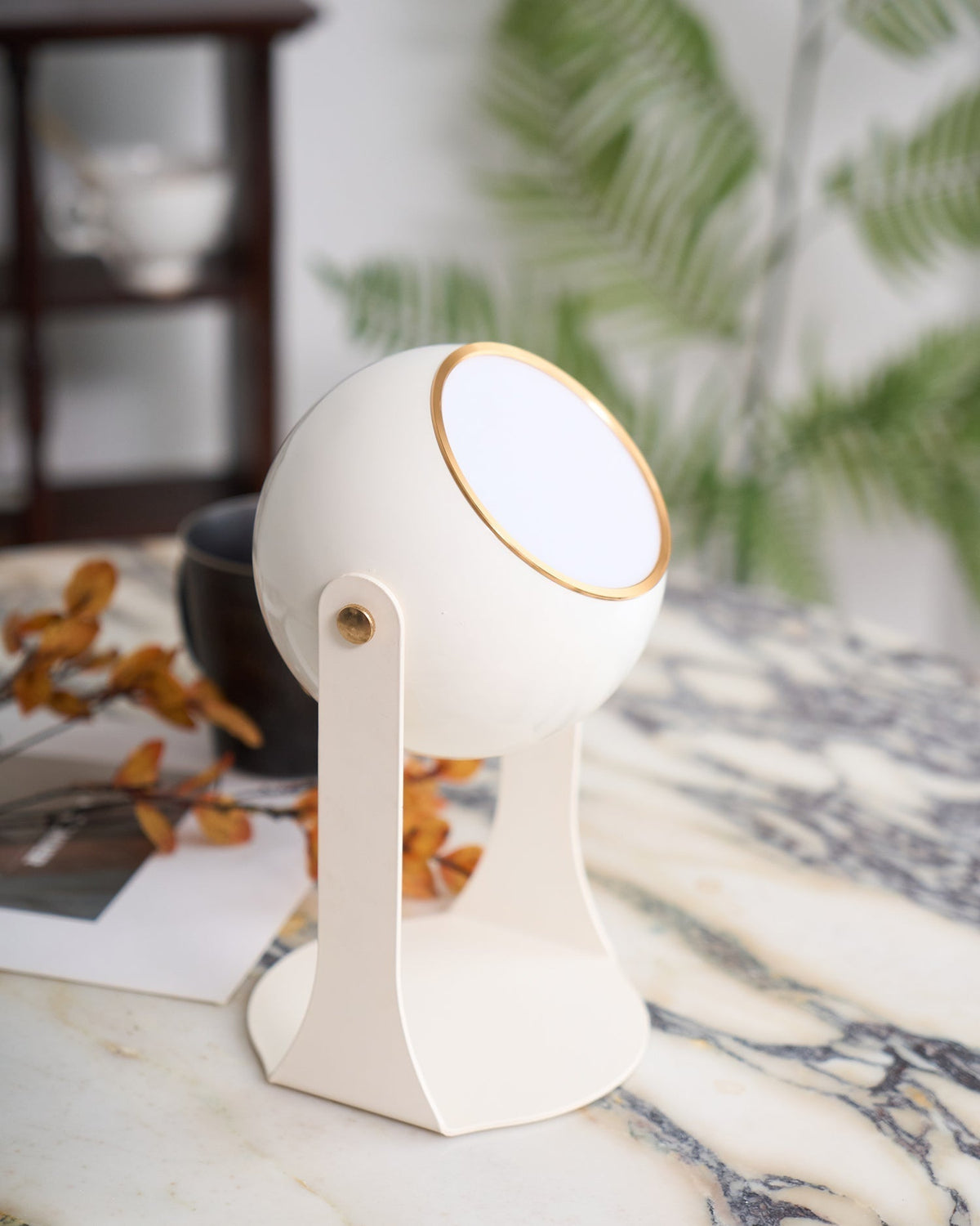 Ulsken Acrylic Minimalist Table Lamp