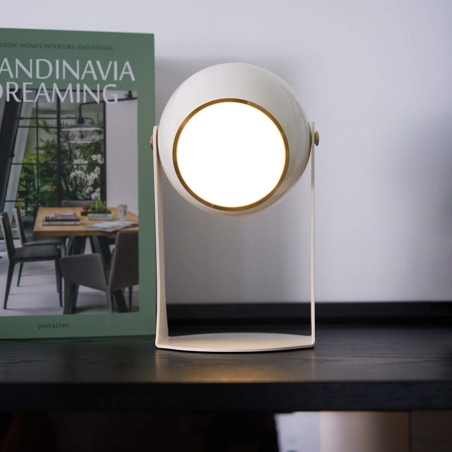 Ulsken Acrylic Minimalist Table Lamp
