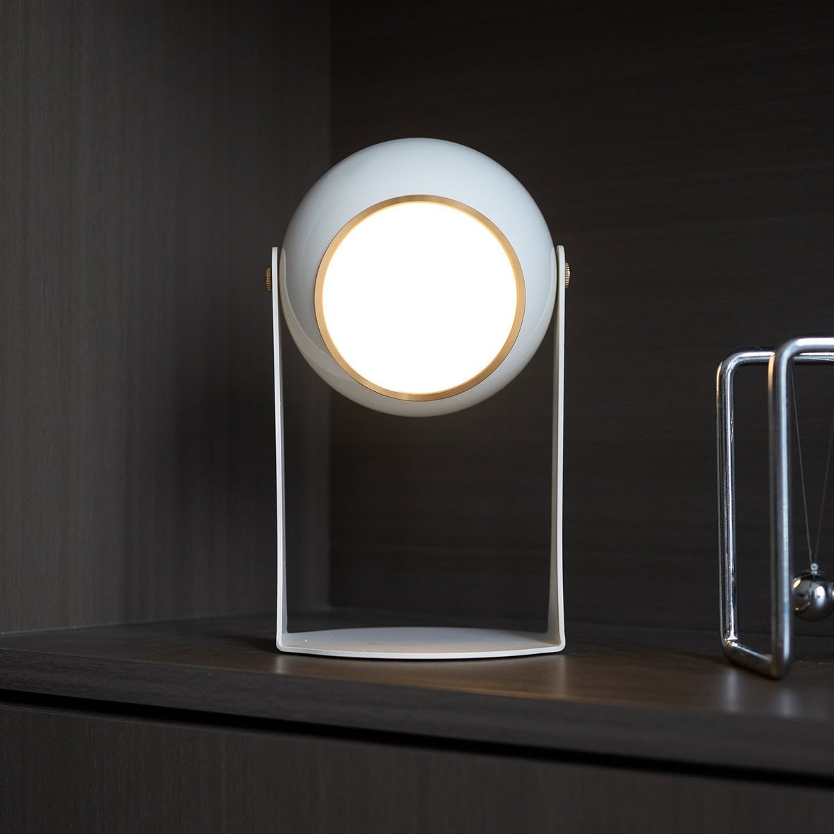 Ulsken Acrylic Minimalist Table Lamp