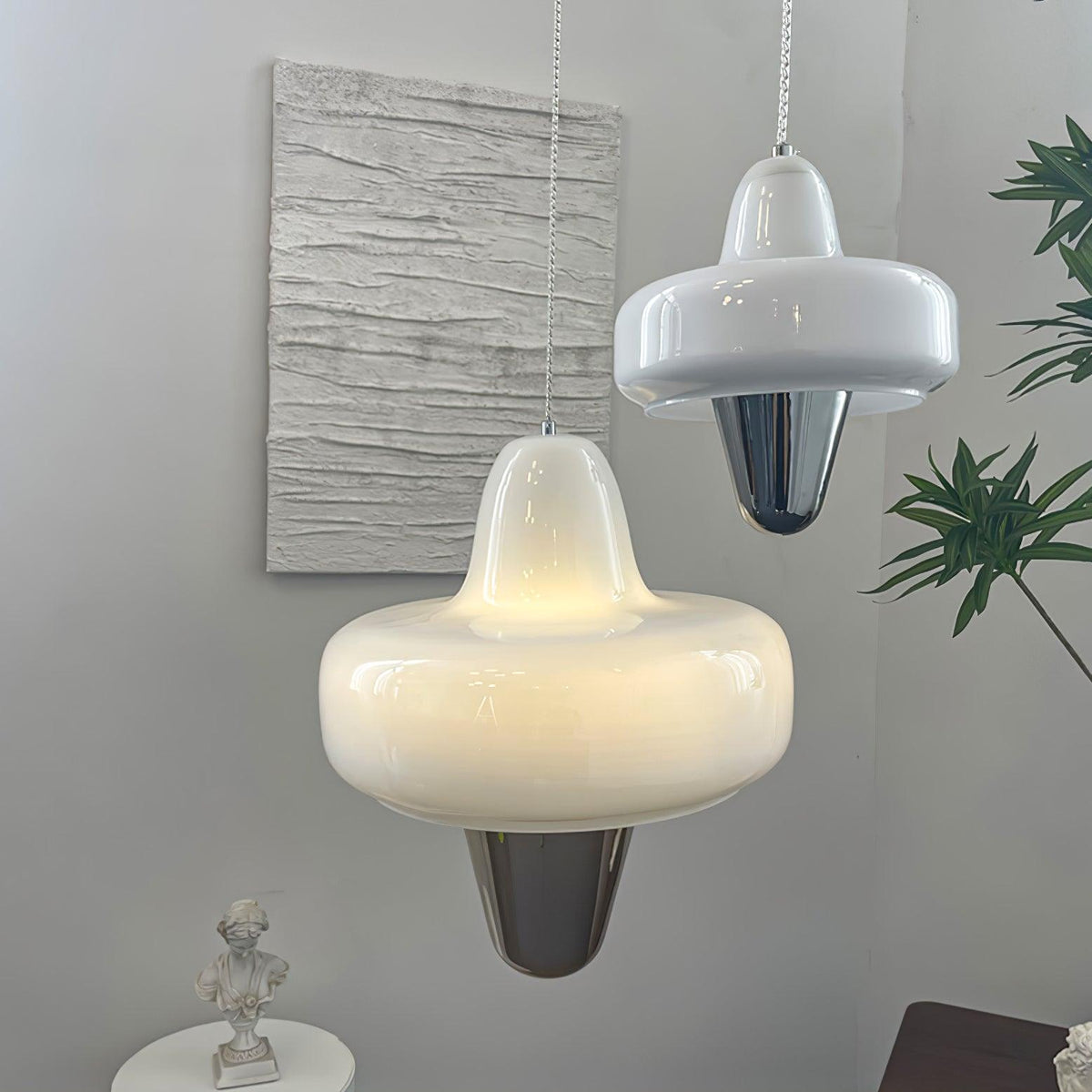 Nuvia Minimalist Glass Pendant Lamp
