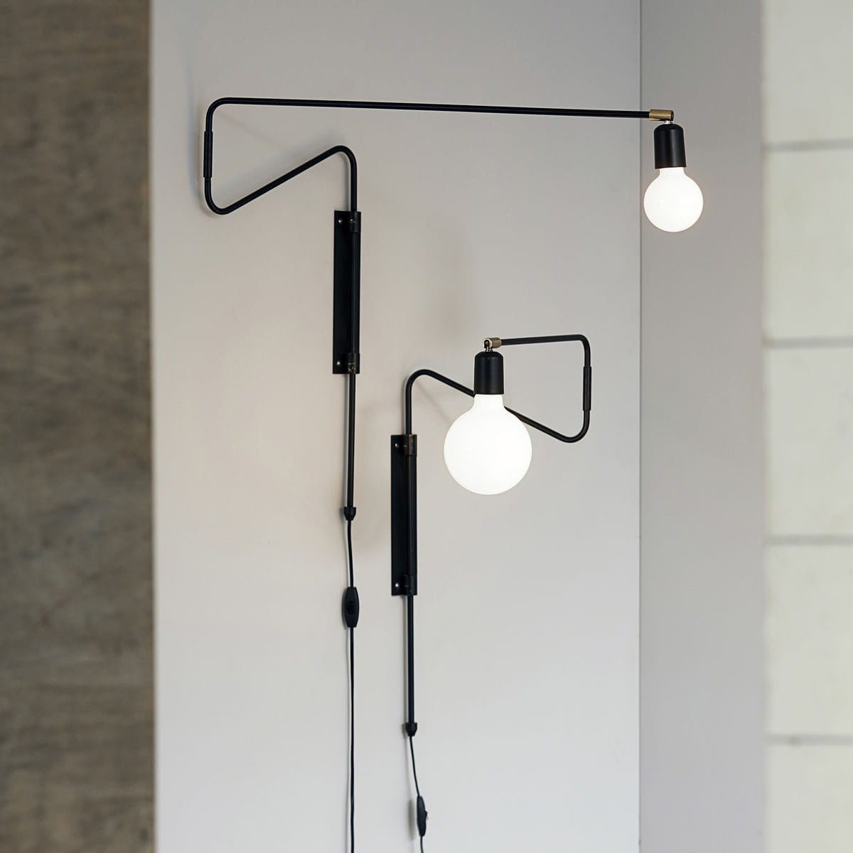Elsoreth Modern Minimalist Swing Wall Lamp