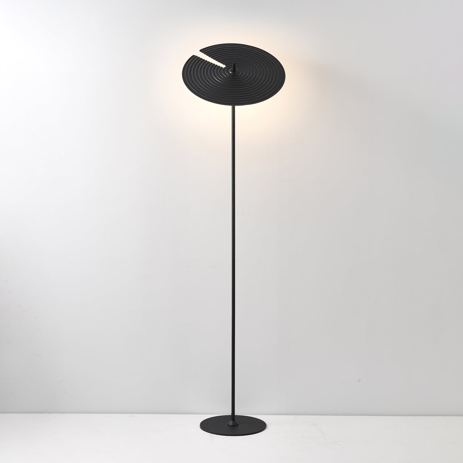 Spira Modern Aluminum Floor Lamp