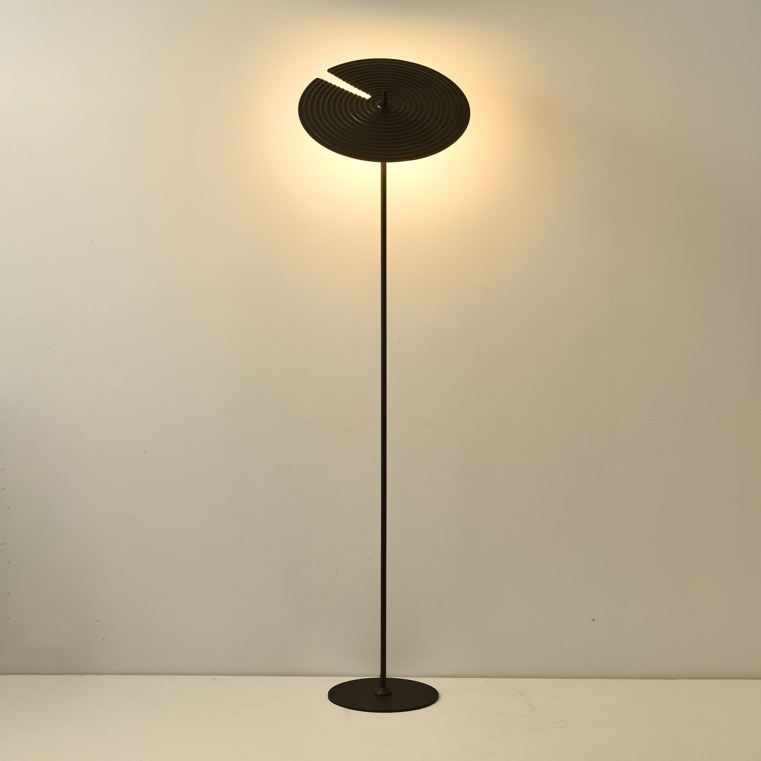Spira Modern Aluminum Floor Lamp