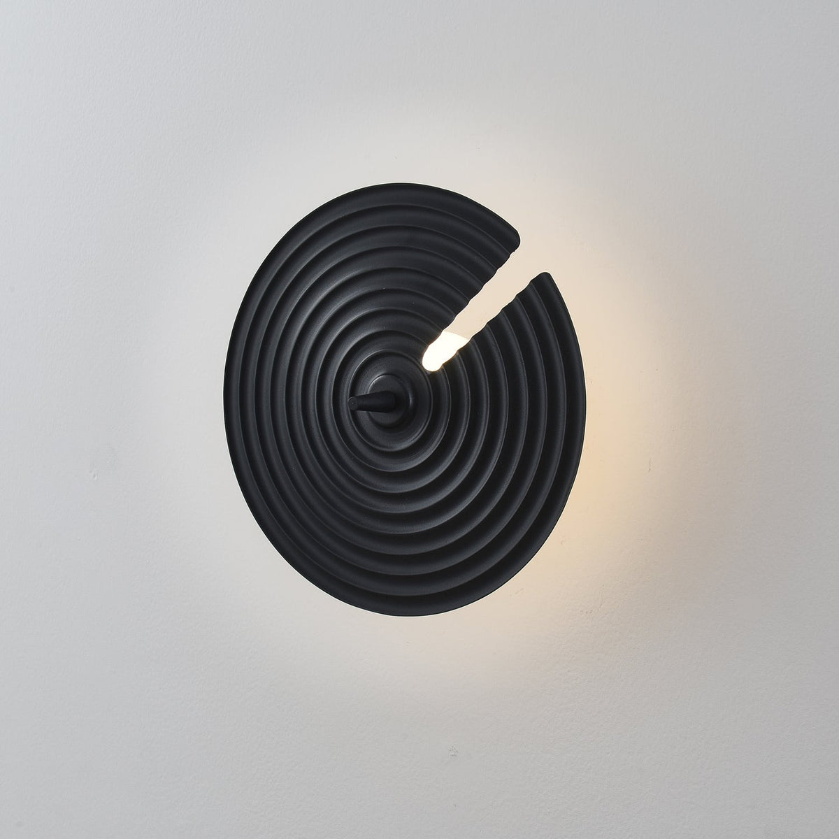 Avvarir Classic Nordic Art Wall Lamp