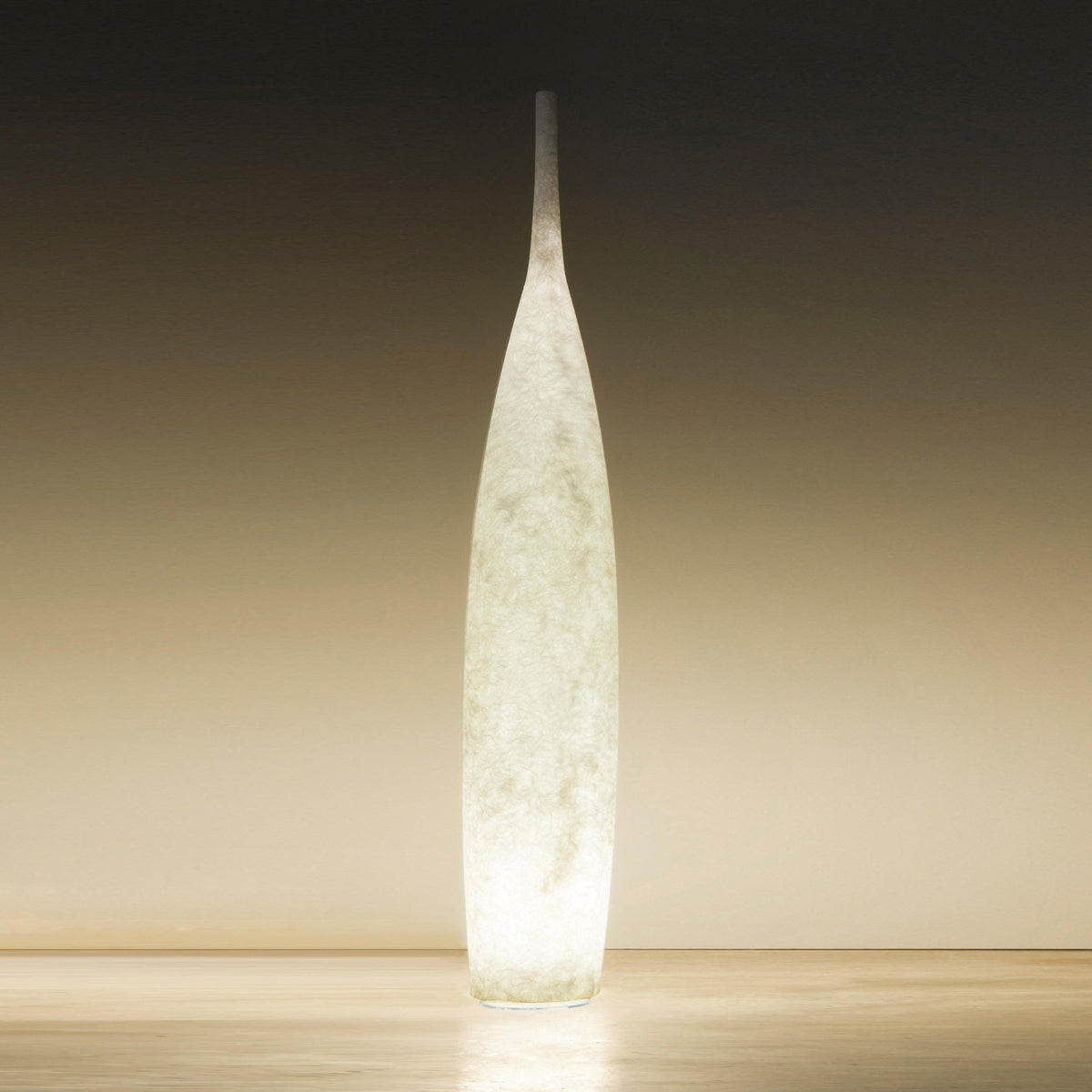 Nirivia Modern Resin Floor Lamp