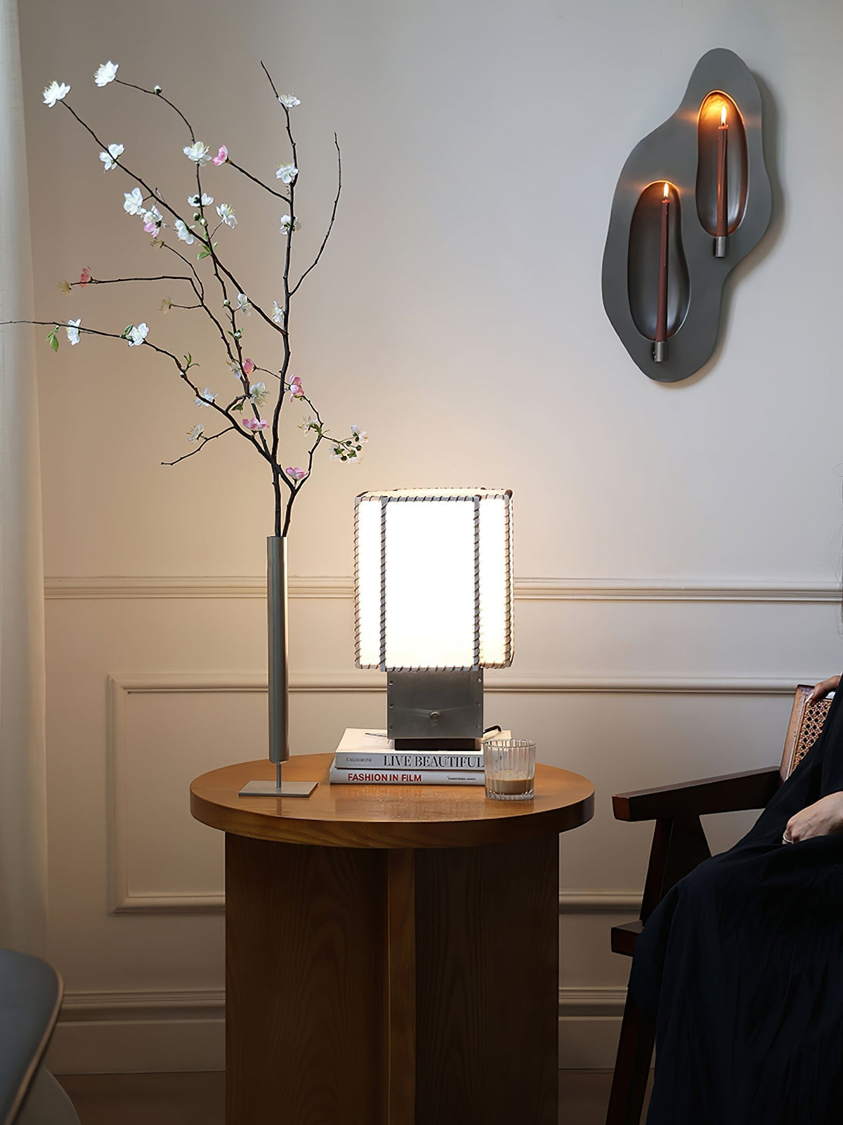 Selinora Modern Table Lamp