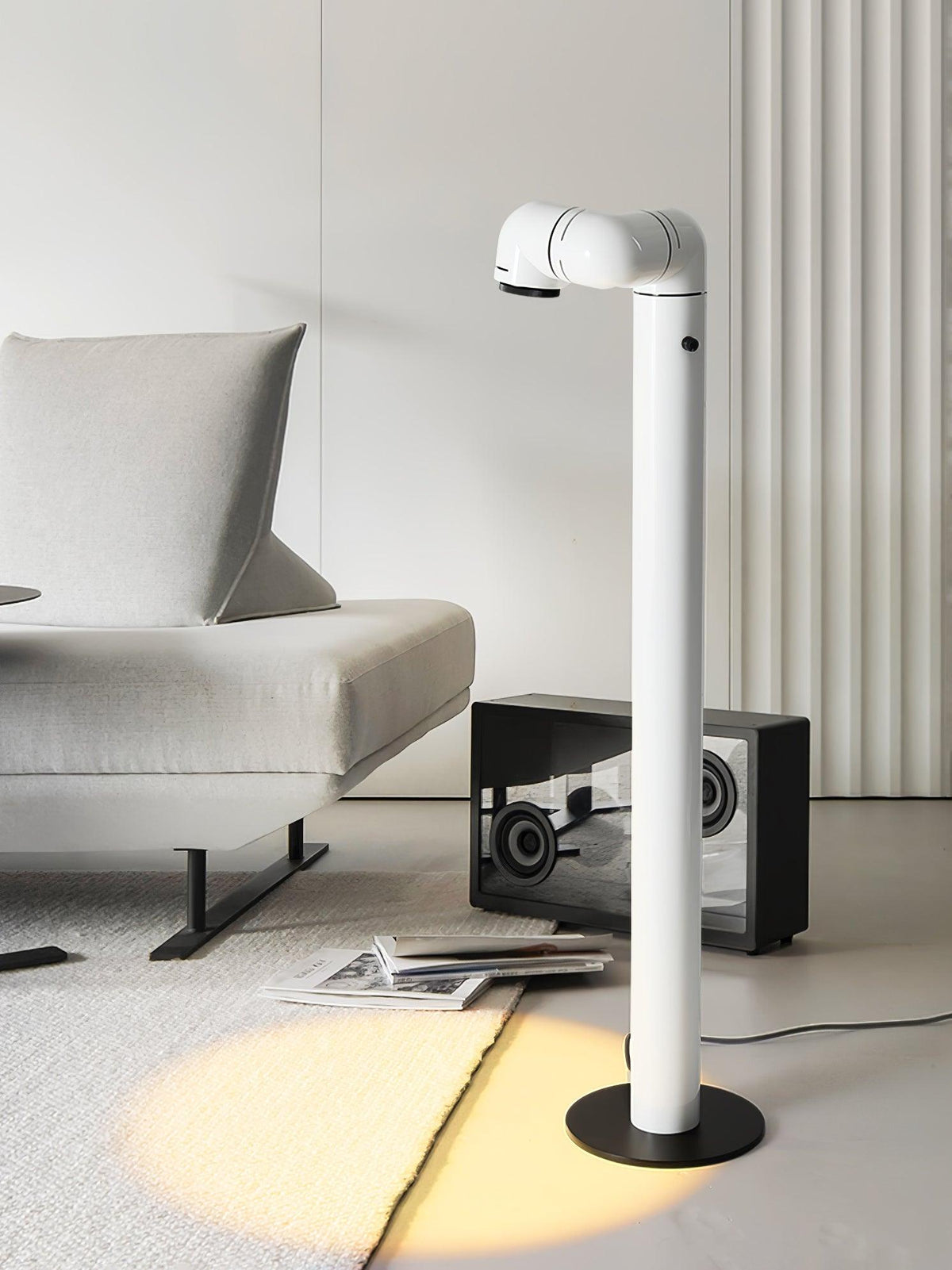 Nyor Aluminum Floor Lamp