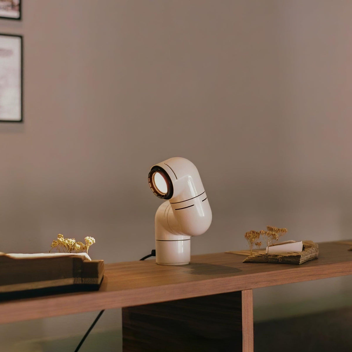 Liorain Resin Playful Table Lamp
