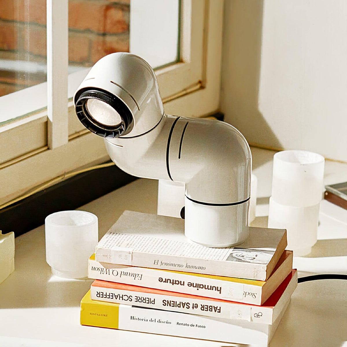 Liorain Resin Playful Table Lamp