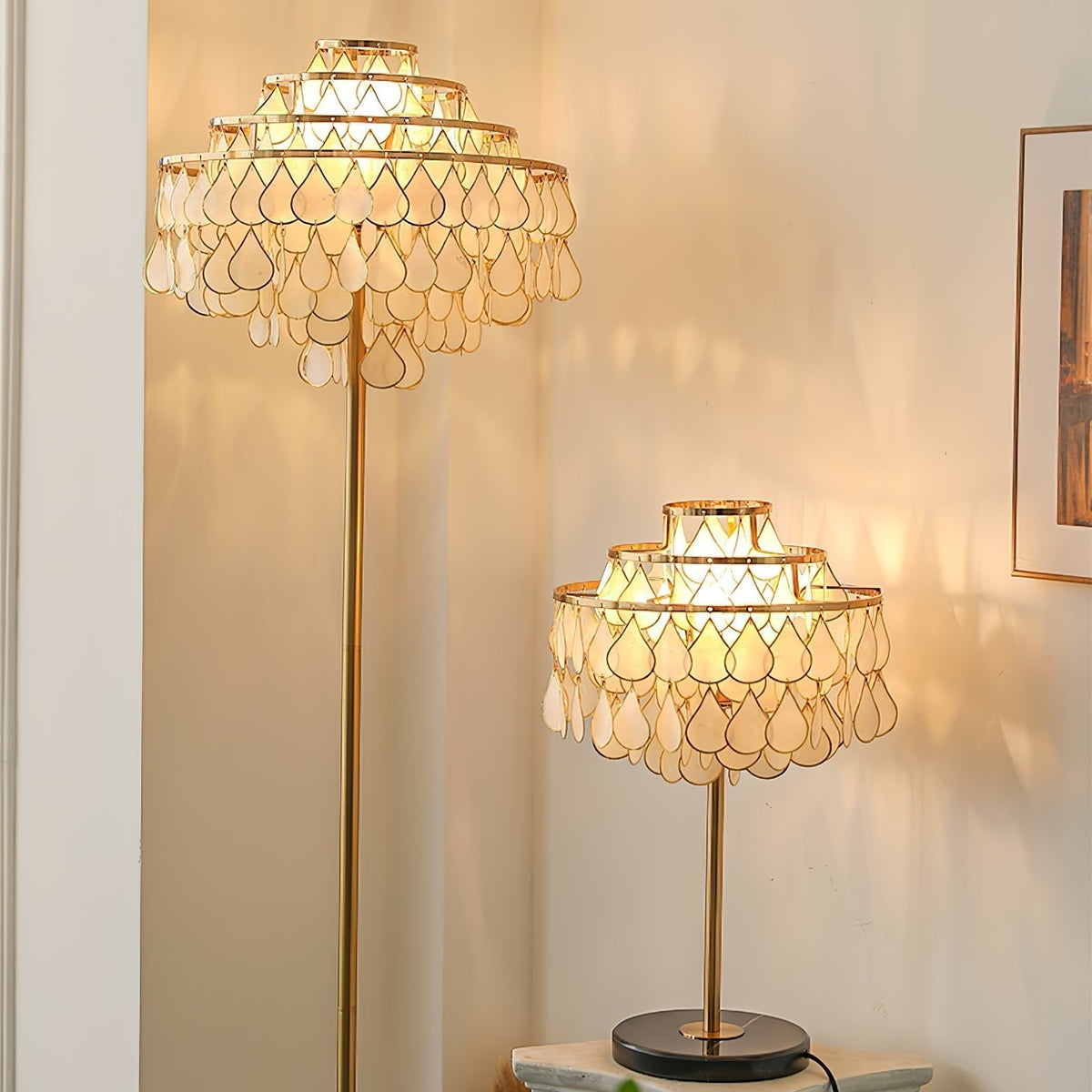 Jacob Luxury Teardrops Shell Table Lamp