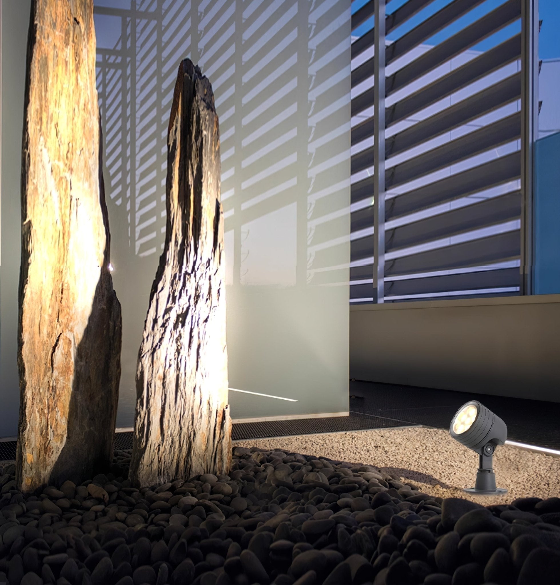Fyld Focus Outdoor Spot Light